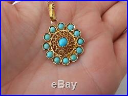 18ct/ 18k gold Turquoise cluster pendant on a 9ct gold chain, 750, 375