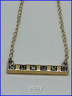 375, 9CT Gold. 25 Carat Diamond Bar Pendant on 18 Chain Necklace