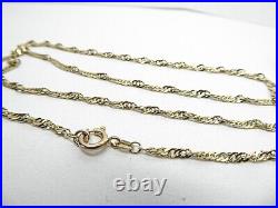 9ct Gold Chain Twisted Curb Link Hallmarked 3.7 grams 20'' gift box