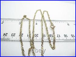 9ct Gold Chain Twisted Curb Link Hallmarked 3.7 grams 20'' gift box