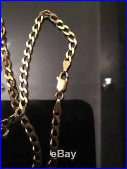 9ct Gold Curb Chain With Solid Cross. Hallmarked