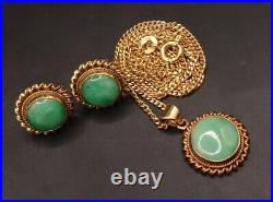 9ct Gold Green Jade Pendant Necklace & Earrings Set. 16 Curb Link Chain
