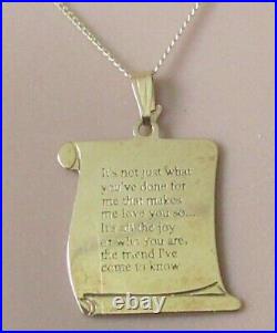 9ct Gold Necklace 9ct Yellow Gold Love Prayer Pendant & 9ct Gold Chain