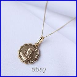 9ct Gold Round Madonna with Child Necklace 16 22 Inches