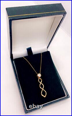 9ct gold chain & pendant Necklace Jewellery VGC