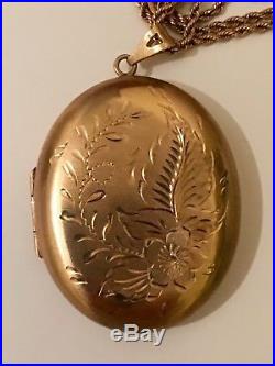 9ct gold very large locket and 9ct gold chain 20.5gr total weight
