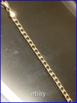 Beautiful 9ct Italy gold curb chain Bracelet, hallmarked In Excellence Condition