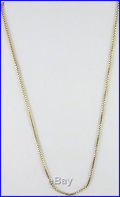 Heavy hallmarked 9ct gold 21.5 inch long yellow gold neck chain weighs 10 grams