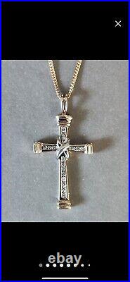 Large 9ct gold Cross with Channel Set 0.20ct Diamonds On A 9ct Gold chain