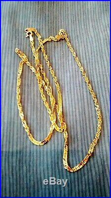 Solid 9ct gold necklace / chain. Singapore Twist style. Stunning. 24 inches
