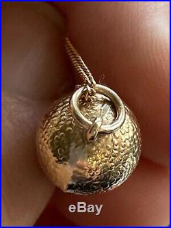 Vintage 9 Ct Kt Gold Acorn On 9 Ct Gold Chain VGC Wt 2.5gms Chain 18.5 length